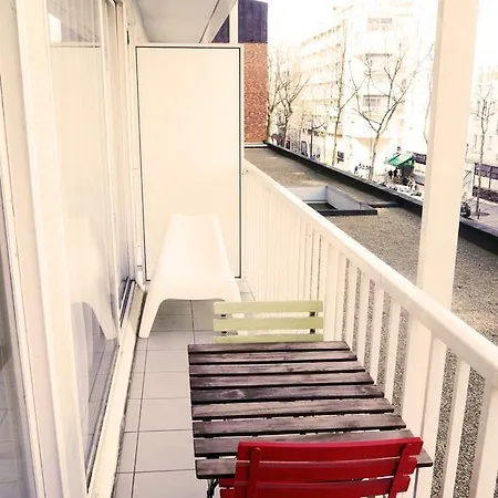 Feel In Like At Paris