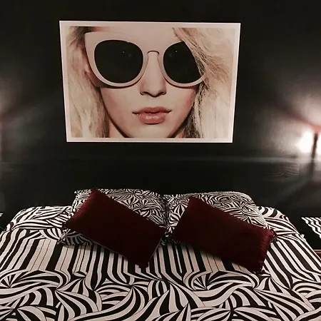 Feel In Like At Apartamento Paris